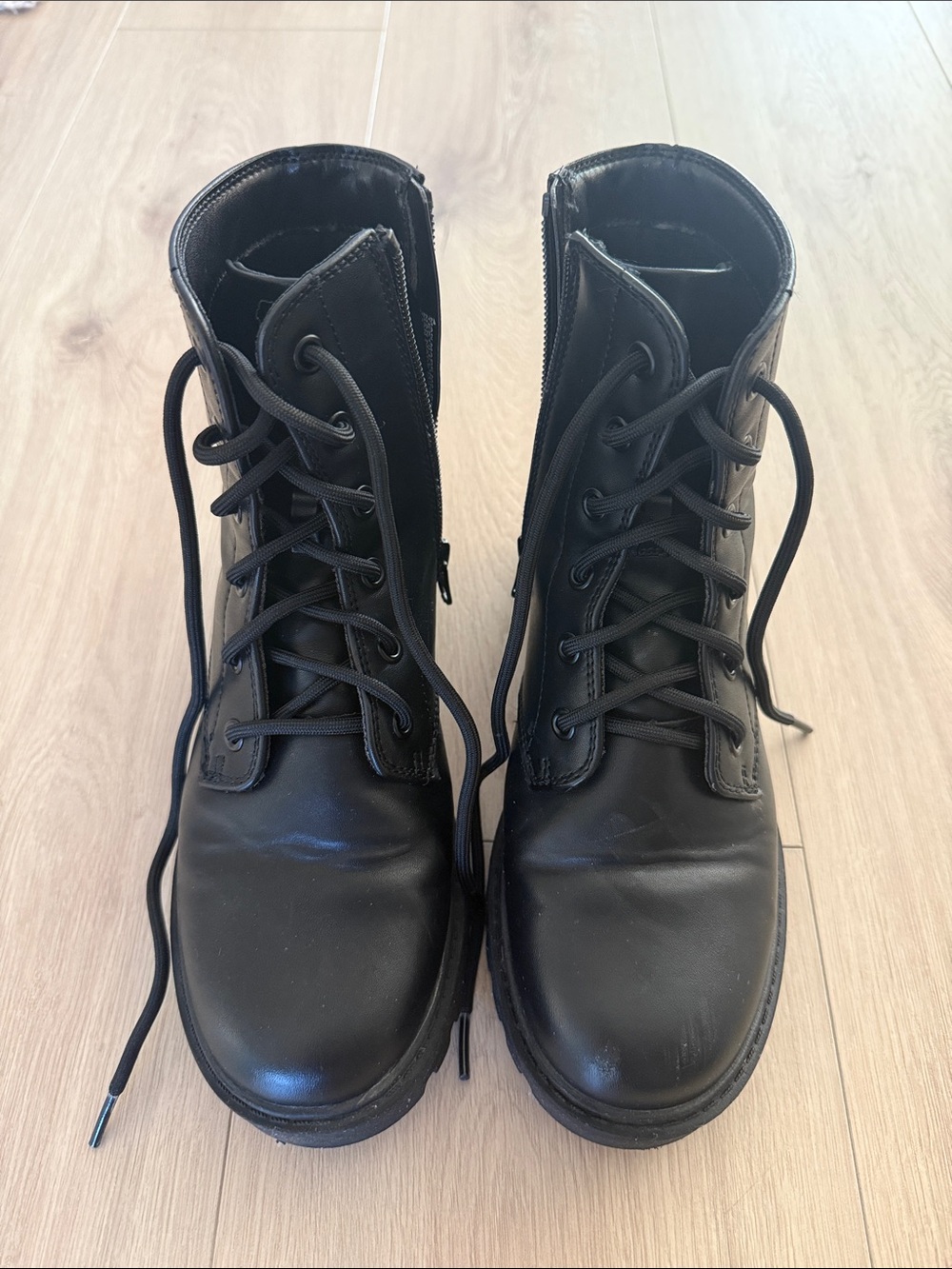 Art Class Black Lace-Up Combat Boots - Kids